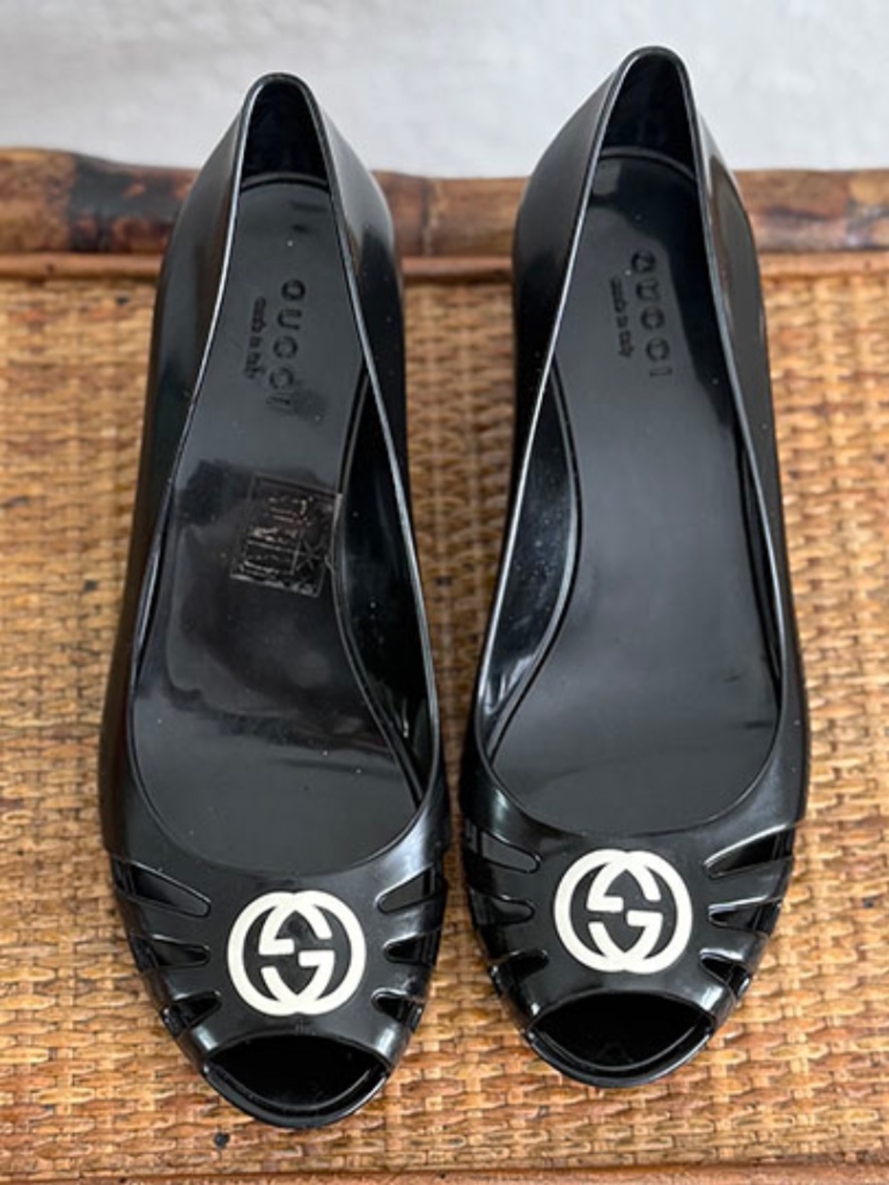 GUCCI Marola Rubber/Jelly Interlocking GLogo Wedges - Black/Off-White - Size 35 - Picture 2 of 11